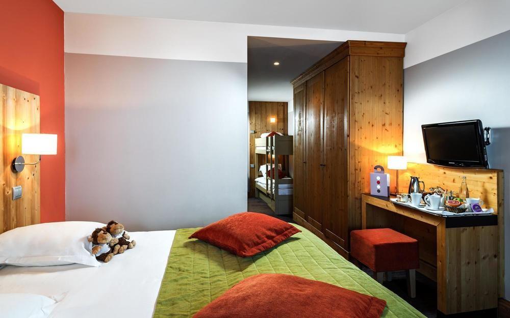 Hotel Les Bruyeres Les Menuires Exterior foto