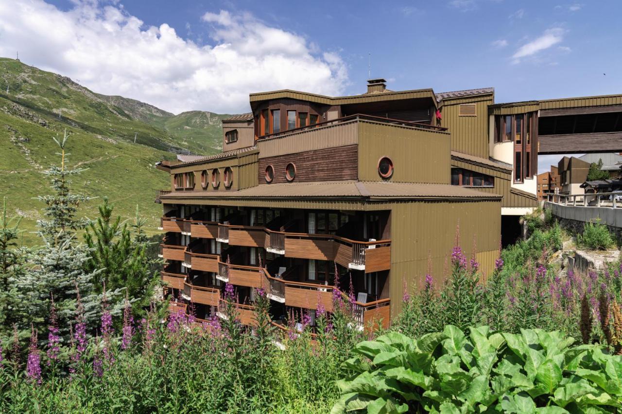 Hotel Les Bruyeres Les Menuires Exterior foto