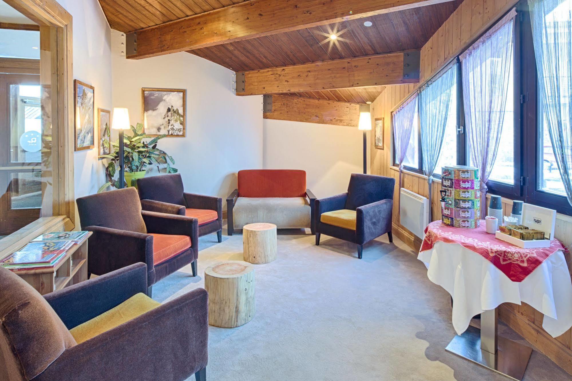 Hotel Les Bruyeres Les Menuires Exterior foto